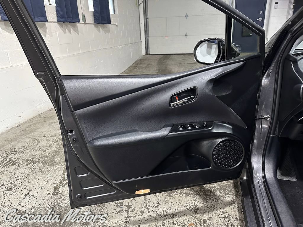 Used 2018 Toyota Prius Four w/ Advanced Technology Package FWD image 20
