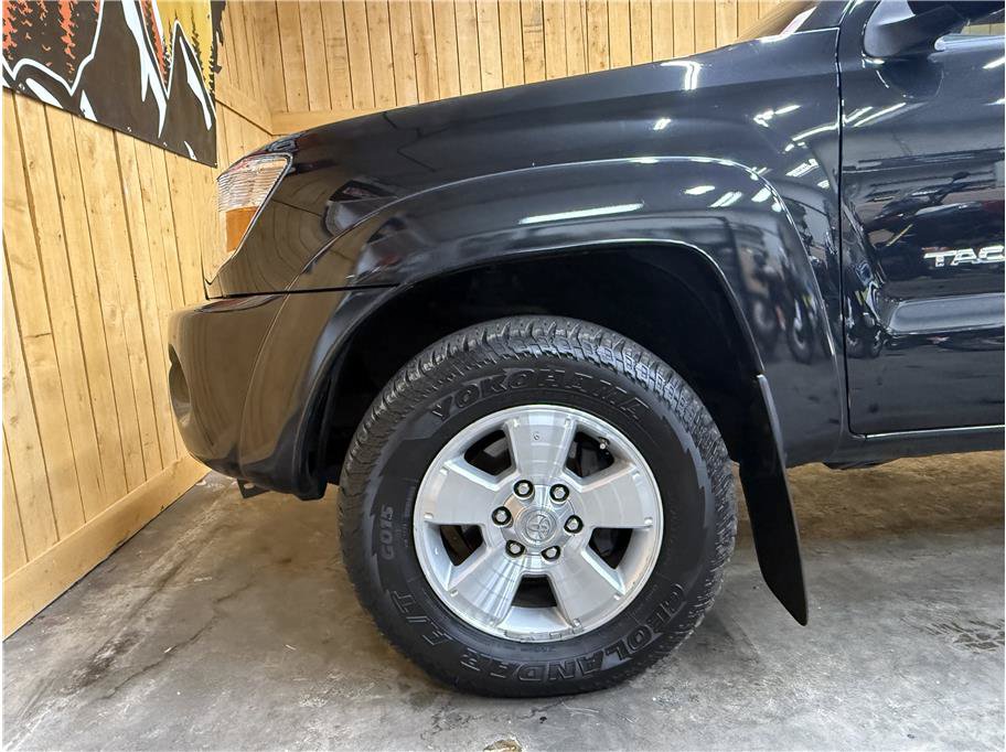 Used 2007 Toyota Tacoma 4x4 Double Cab w/ TRD Sport Pkg #3 image 12