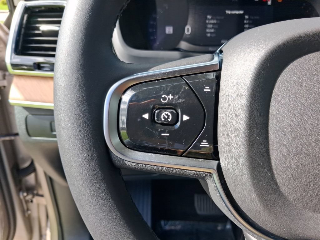 Certified 2024 Volvo XC90 B5 Plus w/ Protection Package Premier AWD/4WD image 19