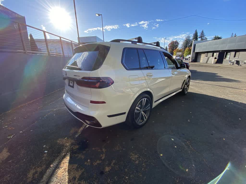 Used 2025 BMW X7 xDrive40i w/ Executive Package AWD/4WD image 6