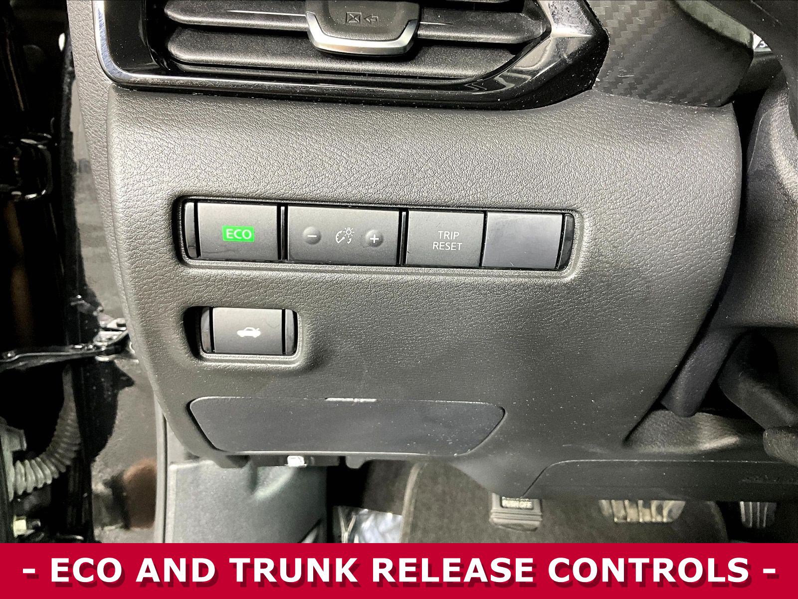 Certified 2022 Nissan Sentra SV w/ Trunk Package FWD image 36