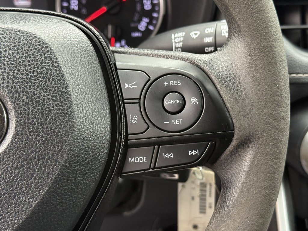 Used 2020 Toyota RAV4 LE w/ Carpet Mat Package image 22