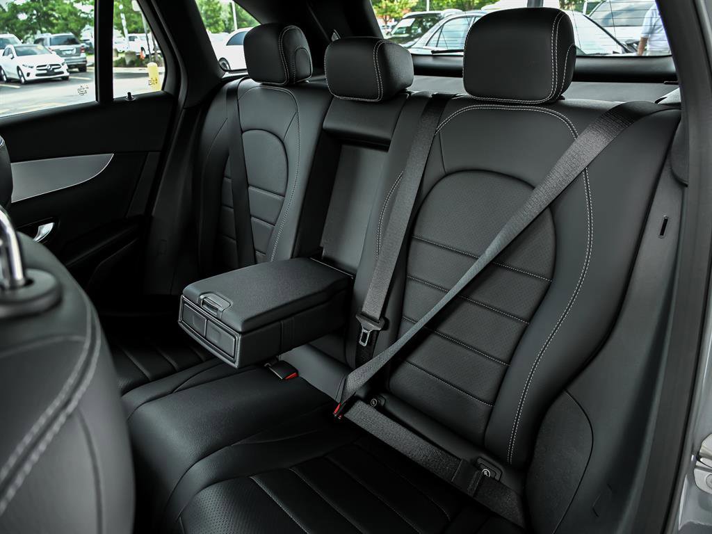 Used 2019 Mercedes-Benz GLC 300 4MATIC image 16