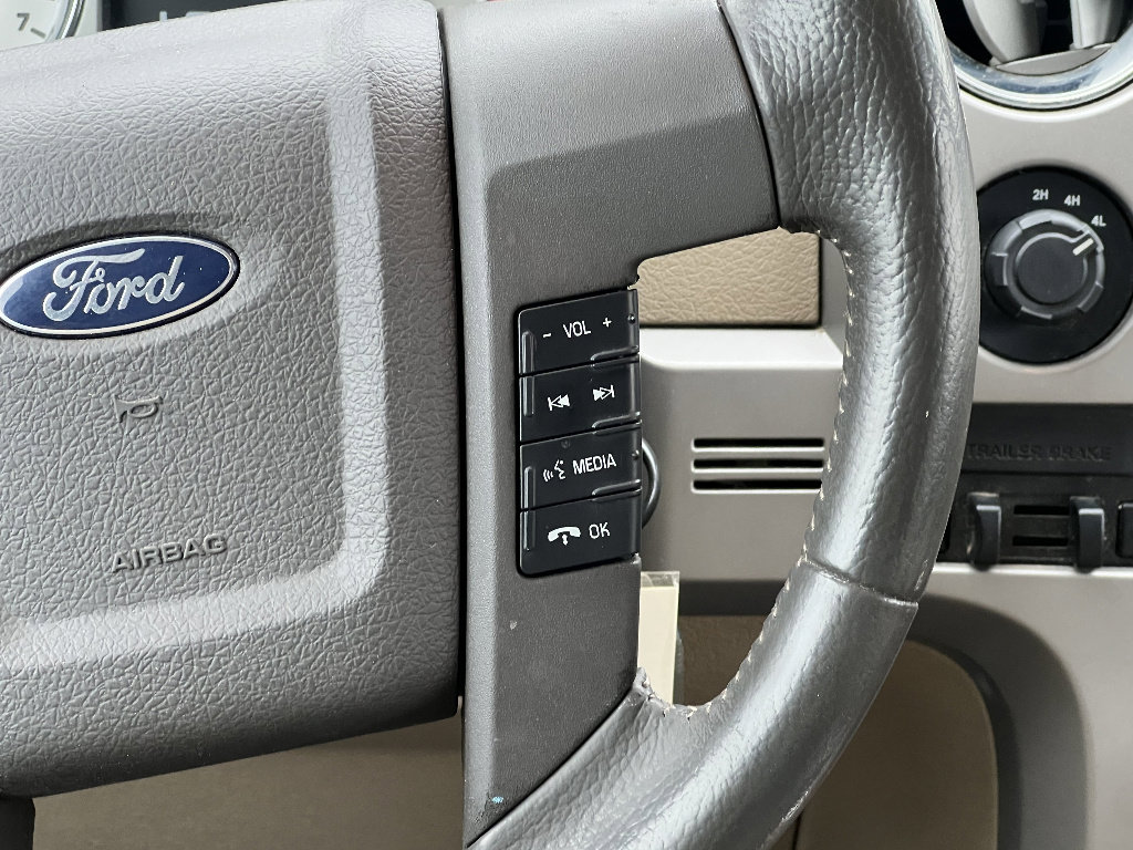 Used 2010 Ford F150 Lariat image 19