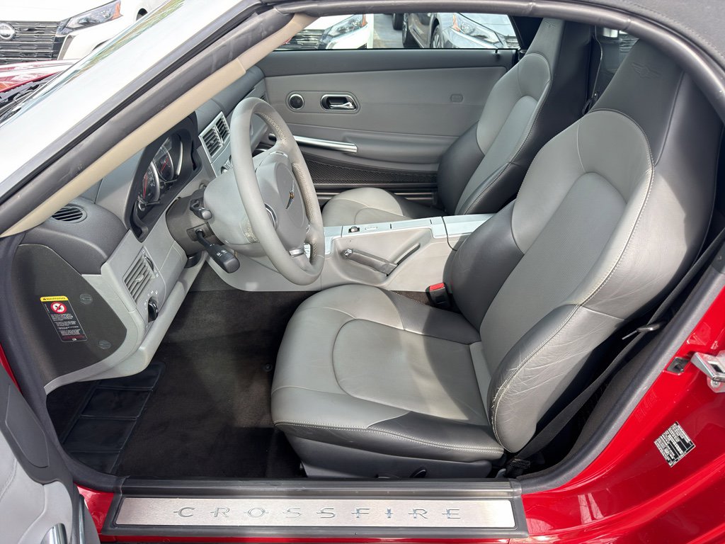 Used 2005 Chrysler Crossfire Limited image 14