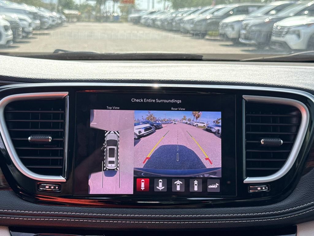 Used 2023 Chrysler Pacifica Limited w/ Uconnect Theater Family Group AWD/4WD image 25