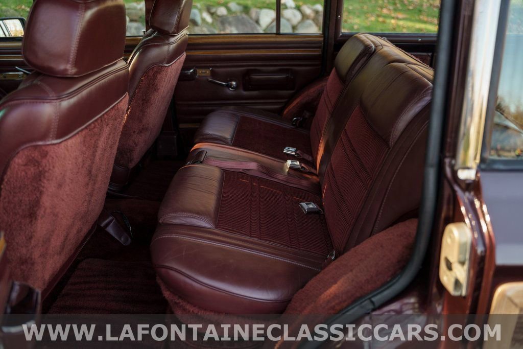 Used 1991 Jeep Grand Wagoneer image 89