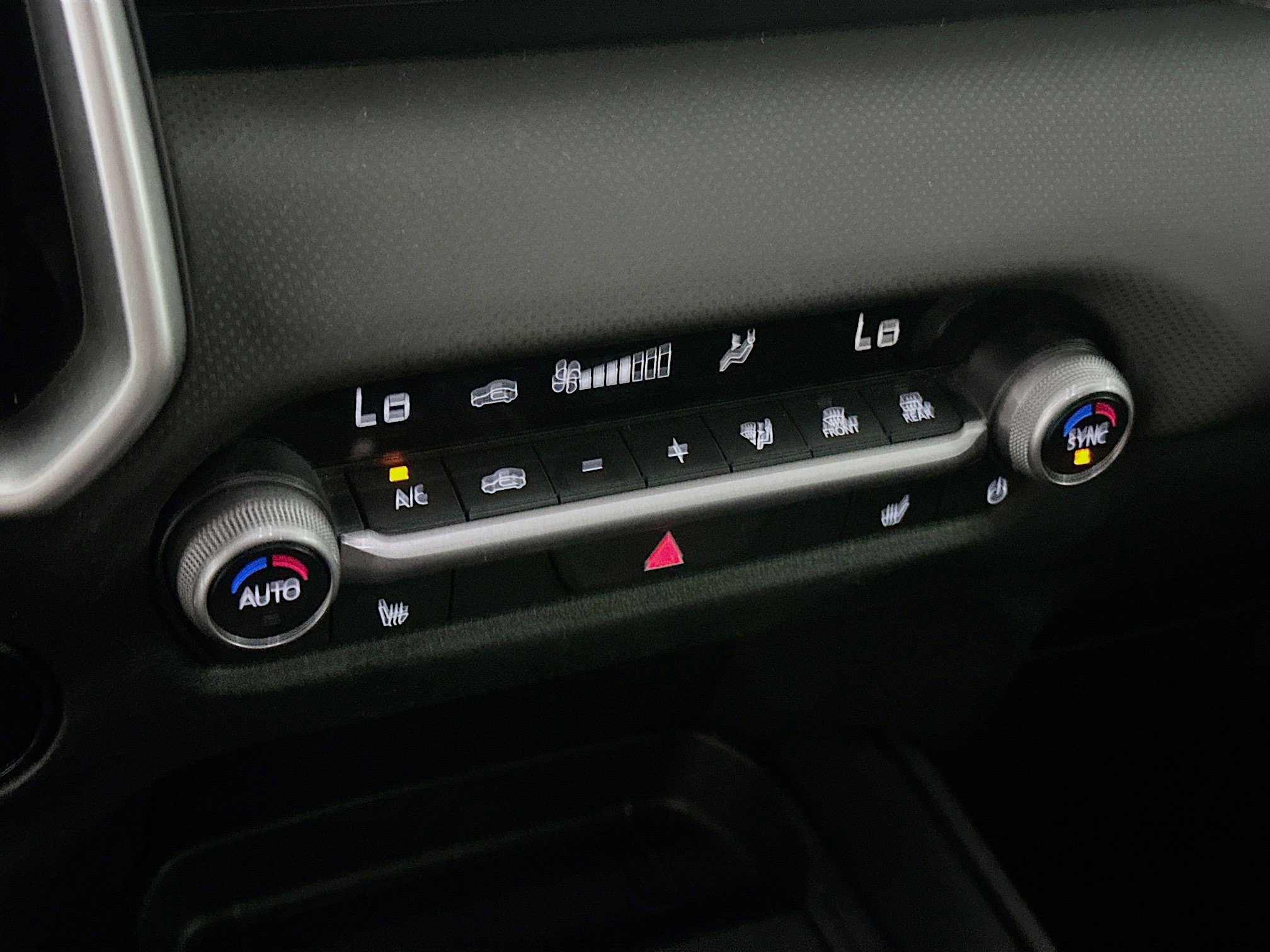 Used 2025 MAZDA CX-50 AWD 2.5 S w/ Premium Package image 24