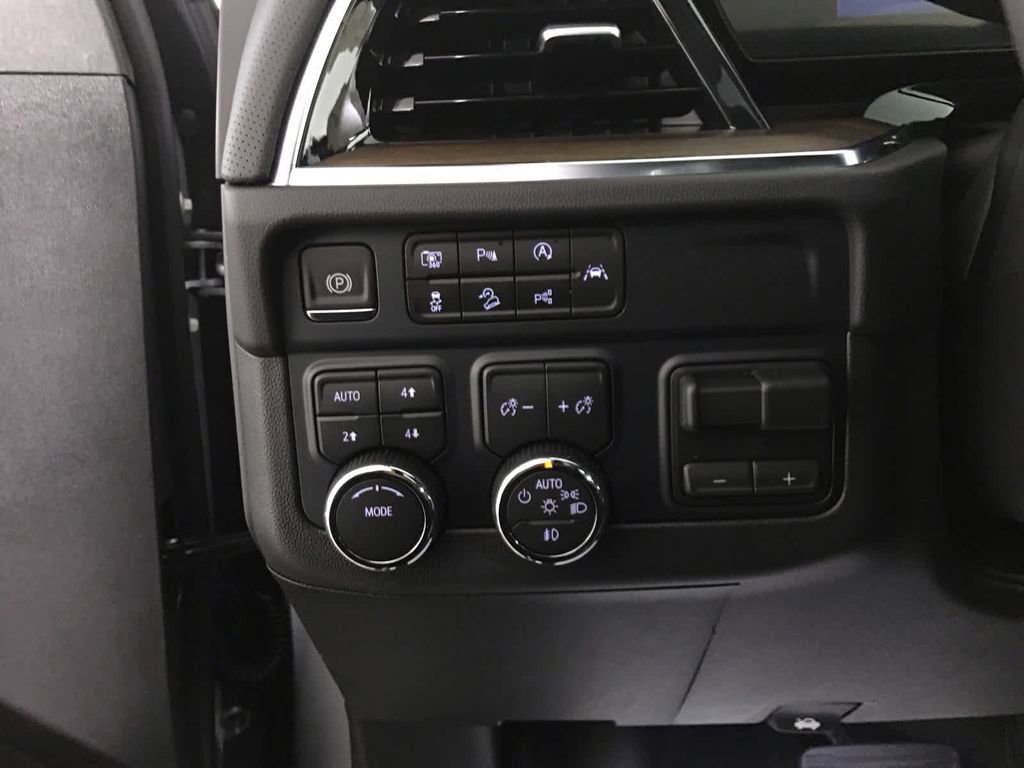 New 2026 Chevrolet Suburban High Country w/ Sun And Tow Package image 47