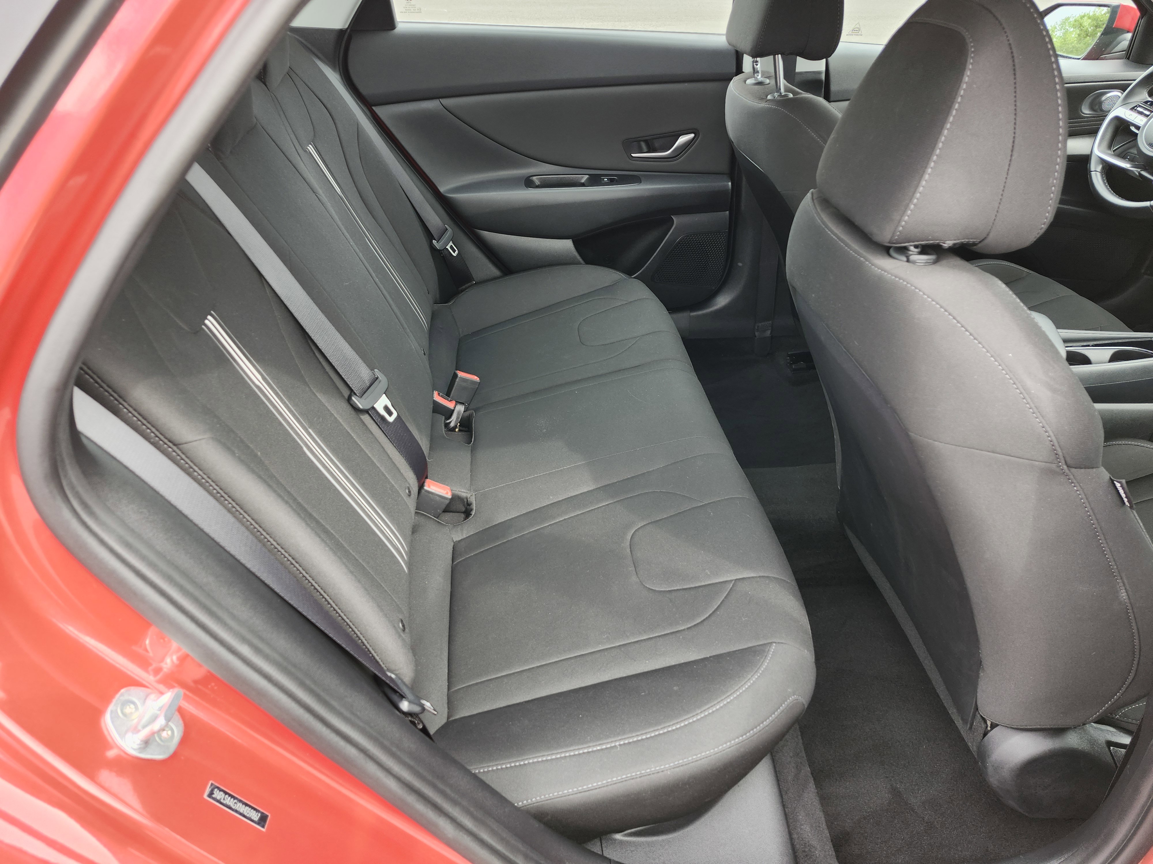 Used 2022 Hyundai Elantra SEL w/ Convenience Package FWD image 19