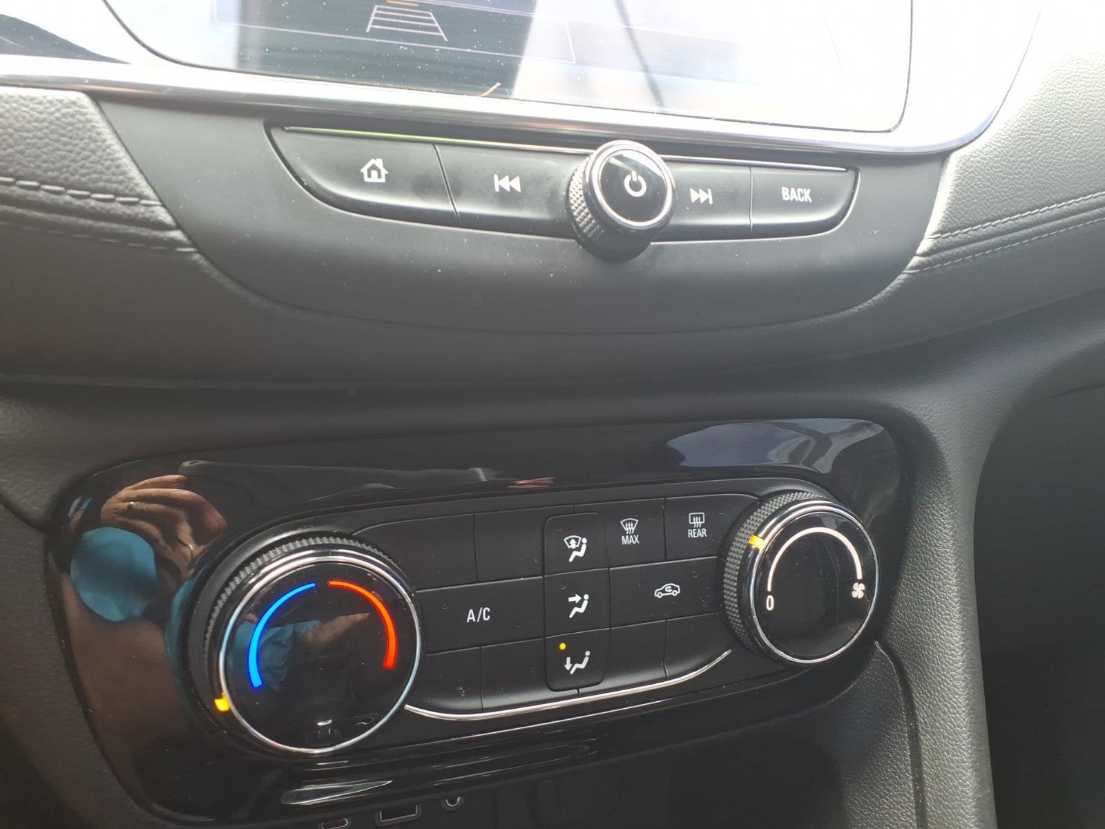 Certified 2022 Buick Encore GX Preferred w/ Sport Touring Package FWD image 20