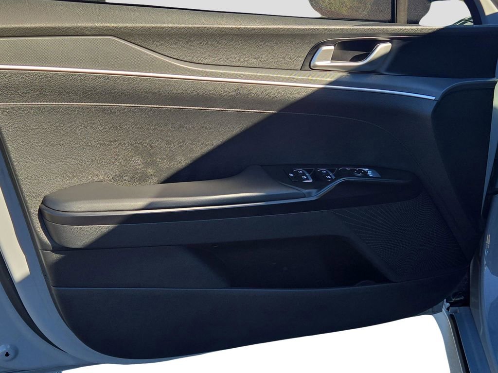 Used 2023 Kia K5 GT-Line w/ GT-Line Premium Package image 16