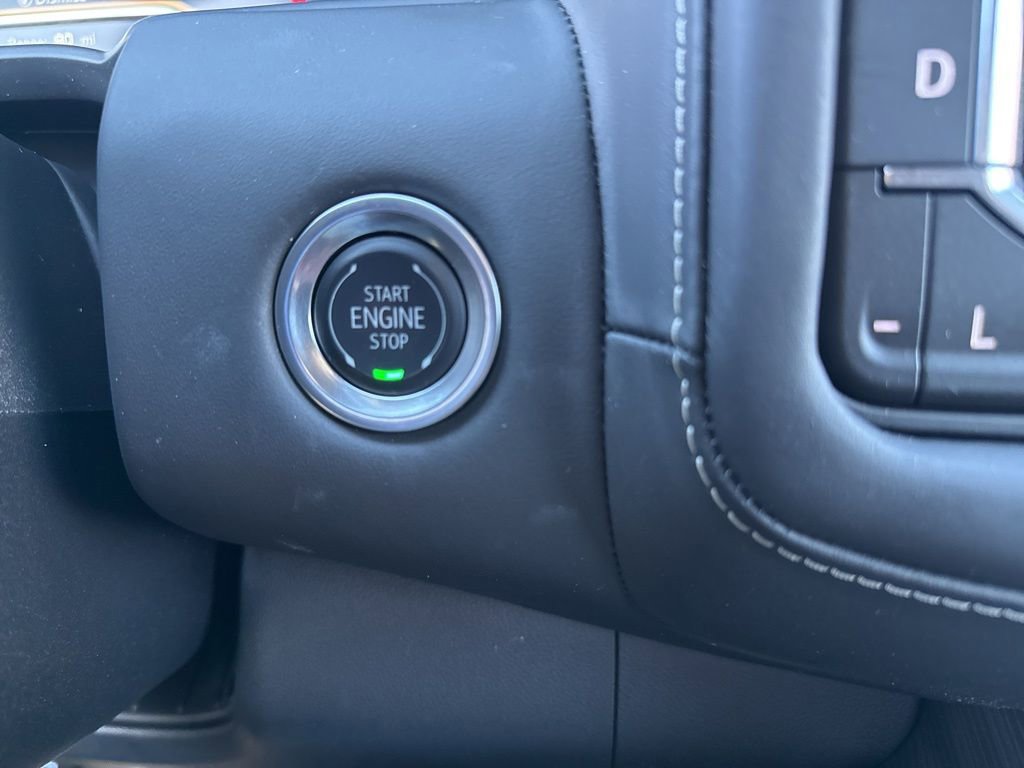 Used 2024 GMC Yukon Denali Ultimate image 25