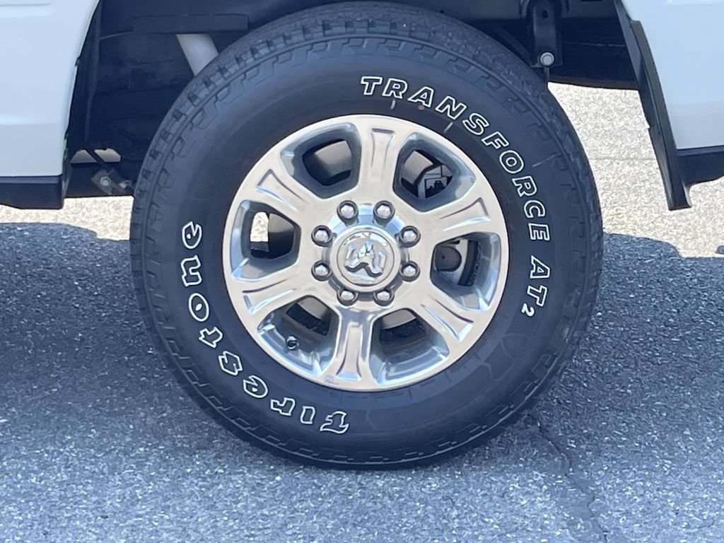 Certified 2024 RAM 2500 Big Horn w/ Off Road Package AWD/4WD image 12