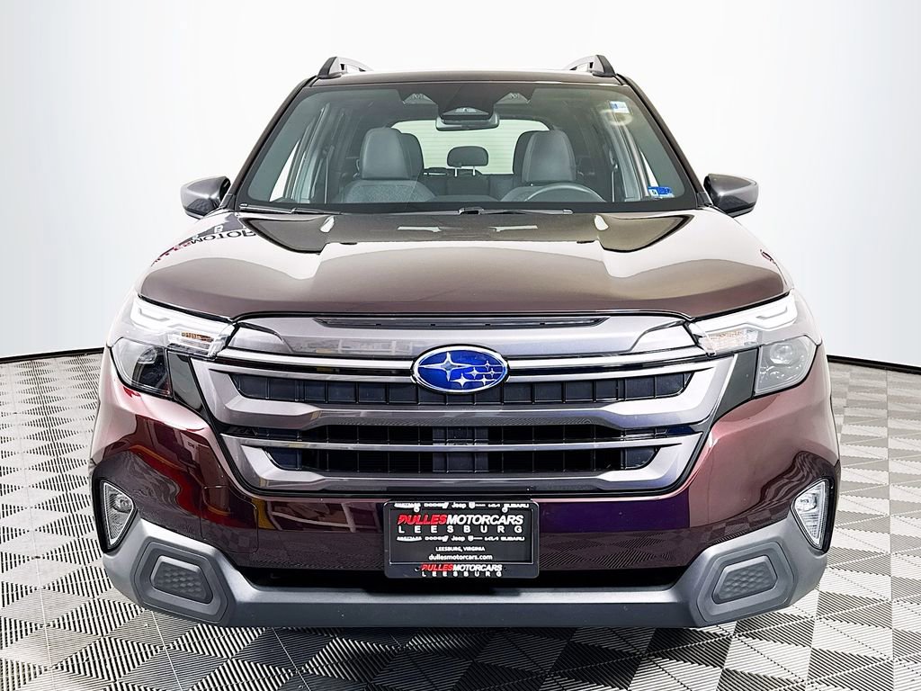 Used 2026 Subaru Forester Premium AWD/4WD image 2
