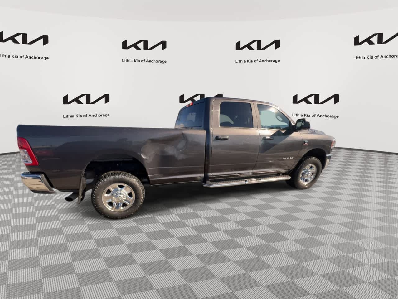 Used 2022 RAM 2500 Big Horn AWD/4WD image 9