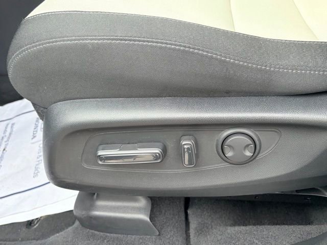 Used 2023 Honda CR-V EX image 16