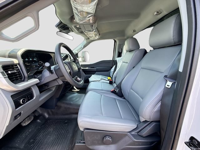 New 2026 Ford F550 4x4 Regular Cab Super Duty image 11