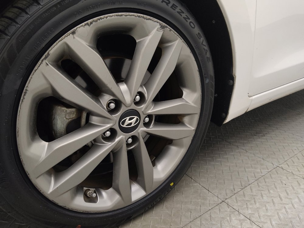 Used 2017 Hyundai Elantra GT w/ Value Edition Package 02 image 31