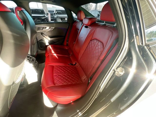 Used 2019 Audi S4 Prestige w/ Prestige Package image 26