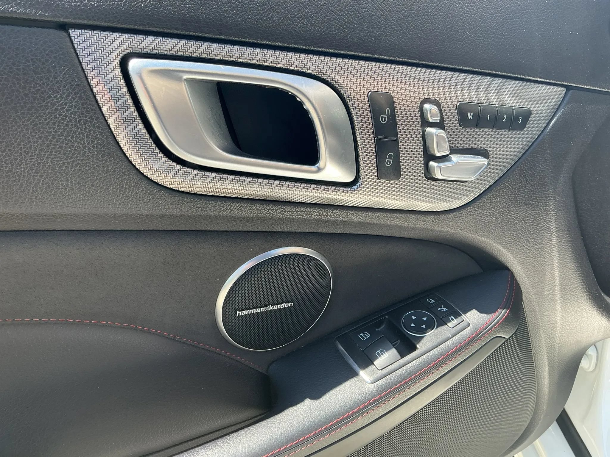 Used 2017 Mercedes-Benz SLC 43 AMG image 17