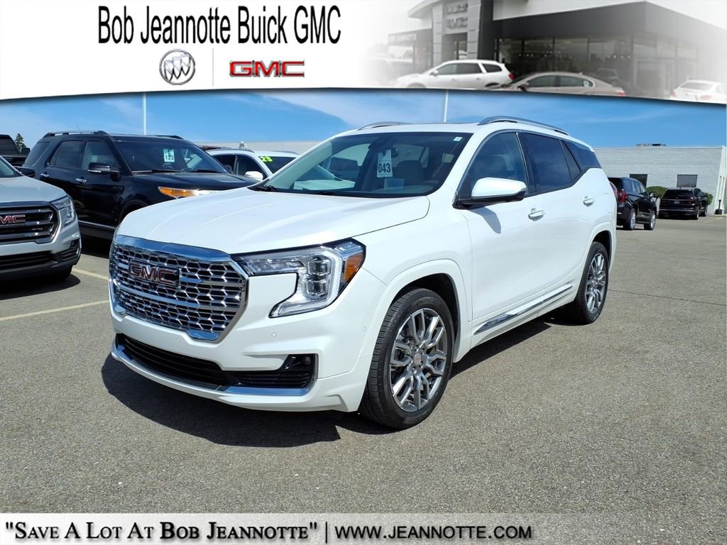 Used 2023 GMC Terrain Denali w/ Denali Premium Package AWD/4WD video 1
