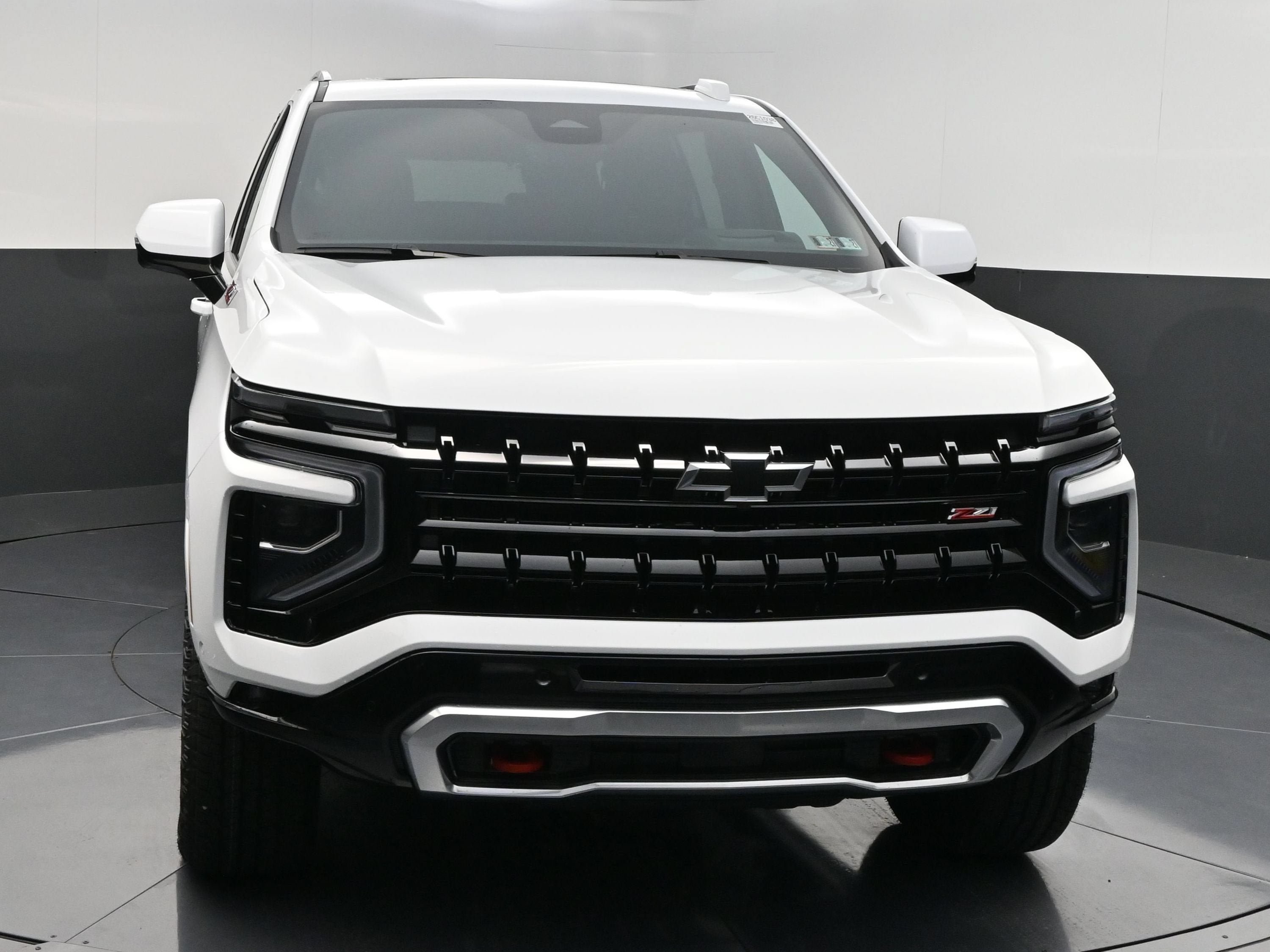 New 2026 Chevrolet Suburban Z71 w/ Z71 Off-Road Package AWD/4WD image 2