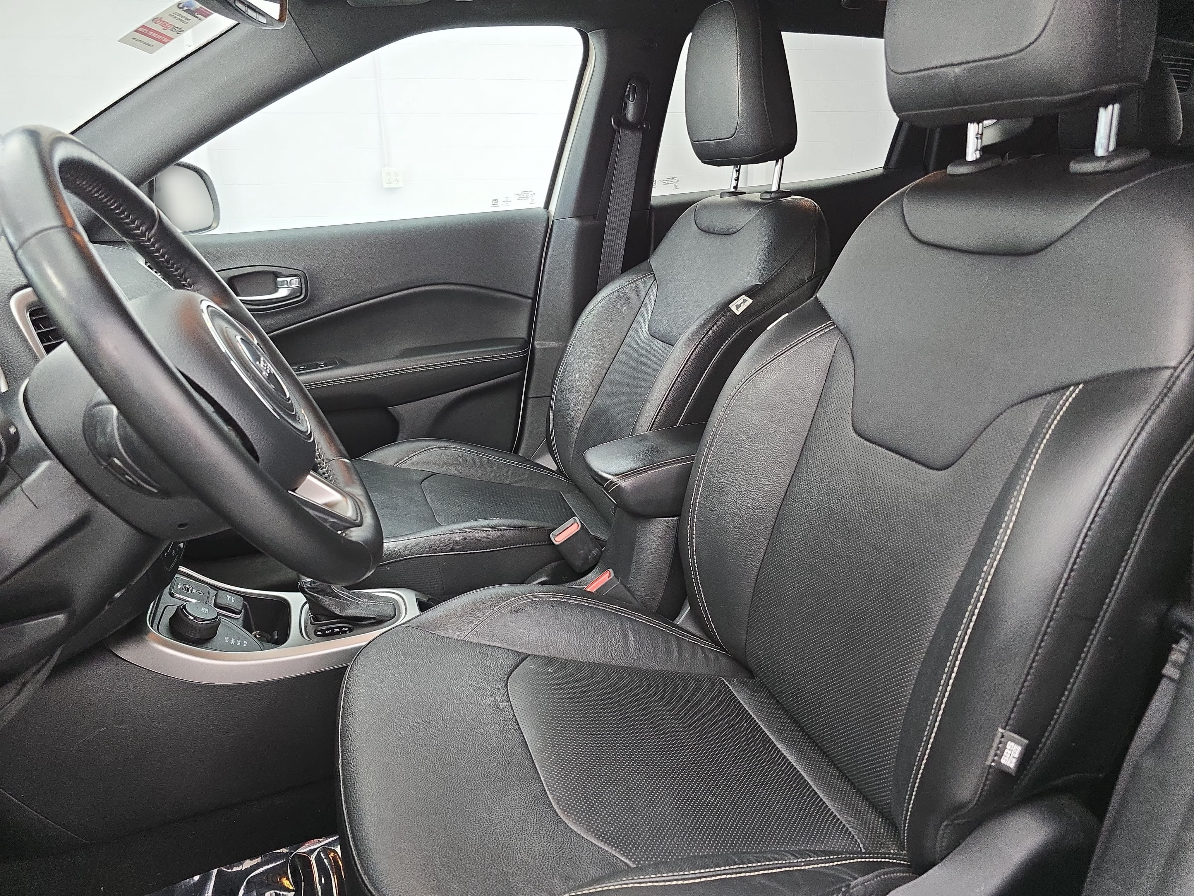 Used 2021 Jeep Compass Latitude w/ Sun and Sound Group AWD/4WD image 15