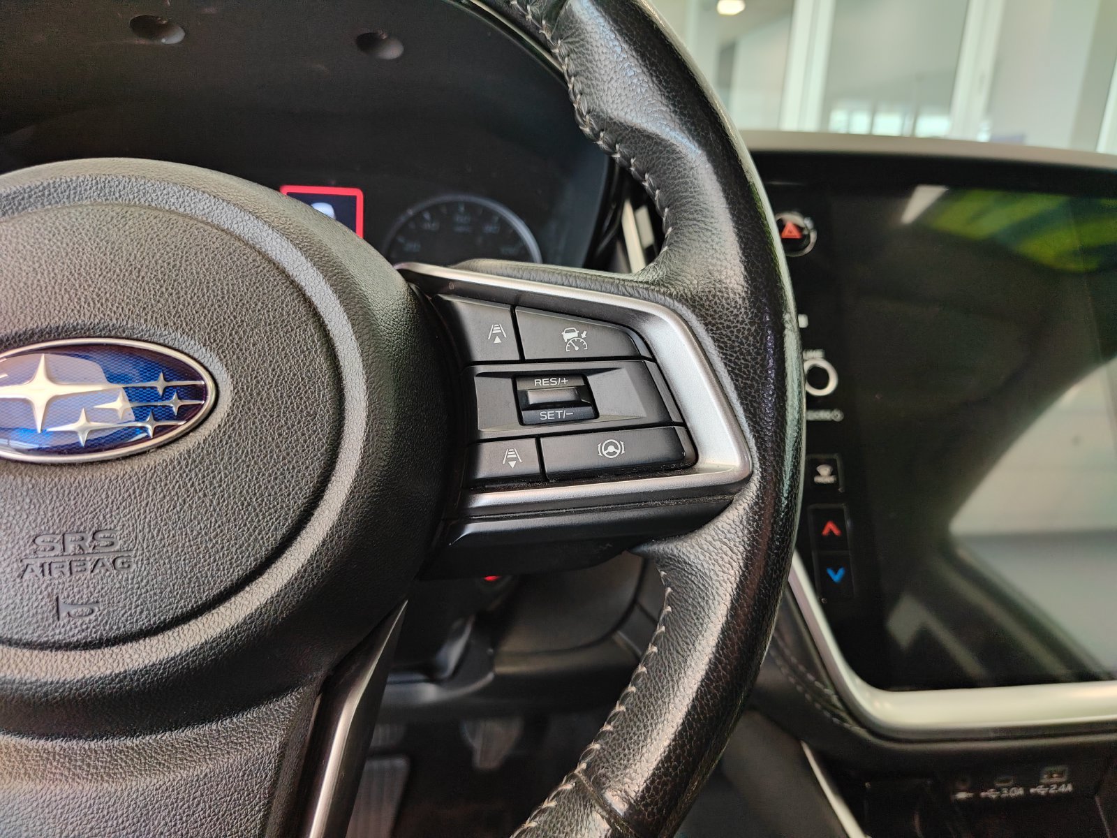 Used 2024 Subaru Outback Premium AWD/4WD image 17