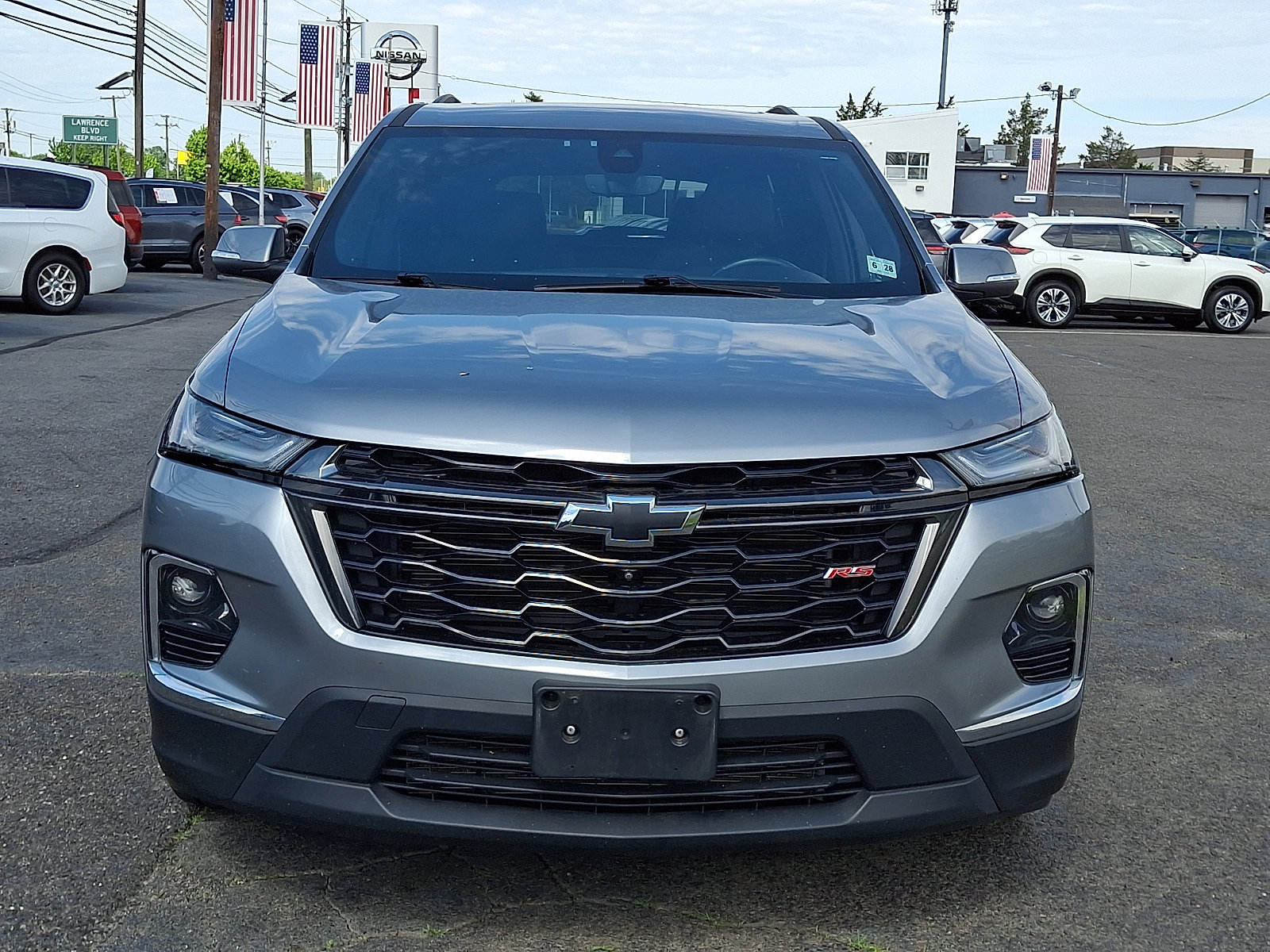 Used 2023 Chevrolet Traverse RS w/ LPO, Floor Liner Package AWD/4WD image 2