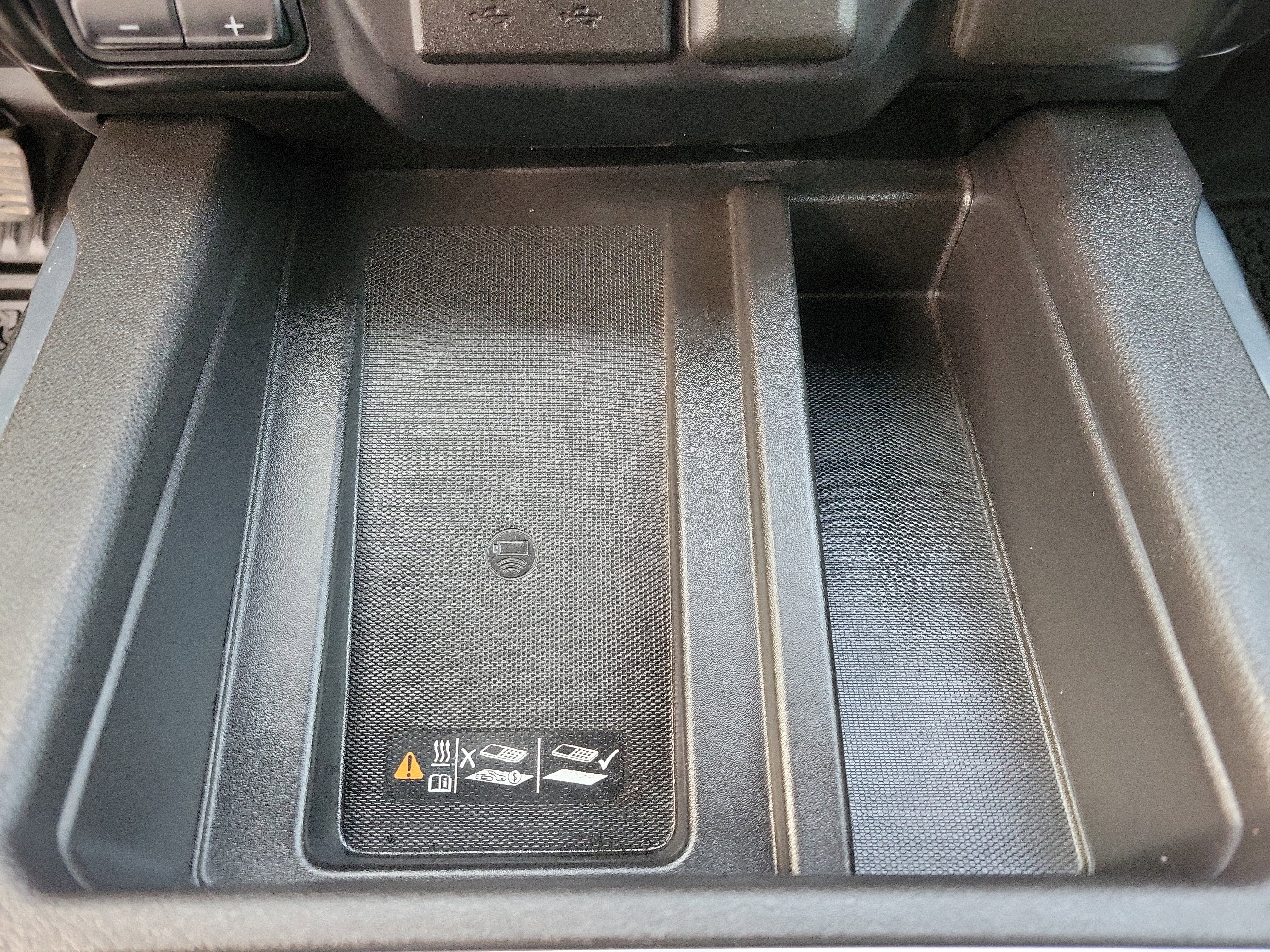 Used 2021 GMC Sierra 1500 AT4 w/ AT4 Premium Package image 13