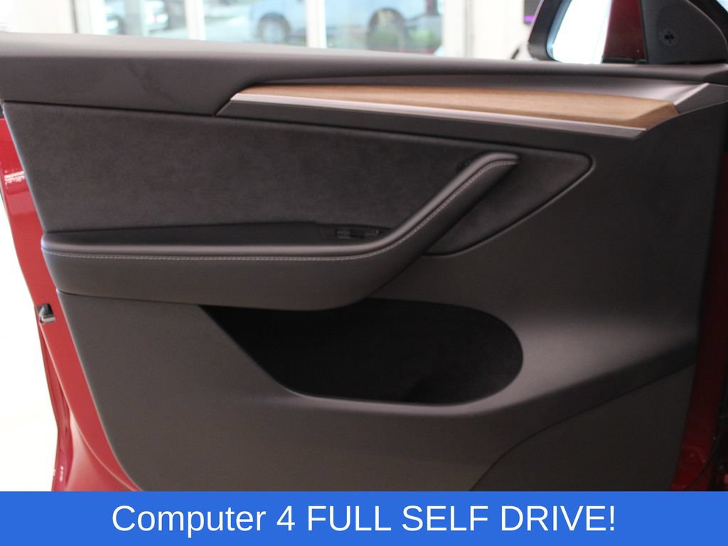 Used 2024 Tesla Model Y Performance AWD/4WD image 10
