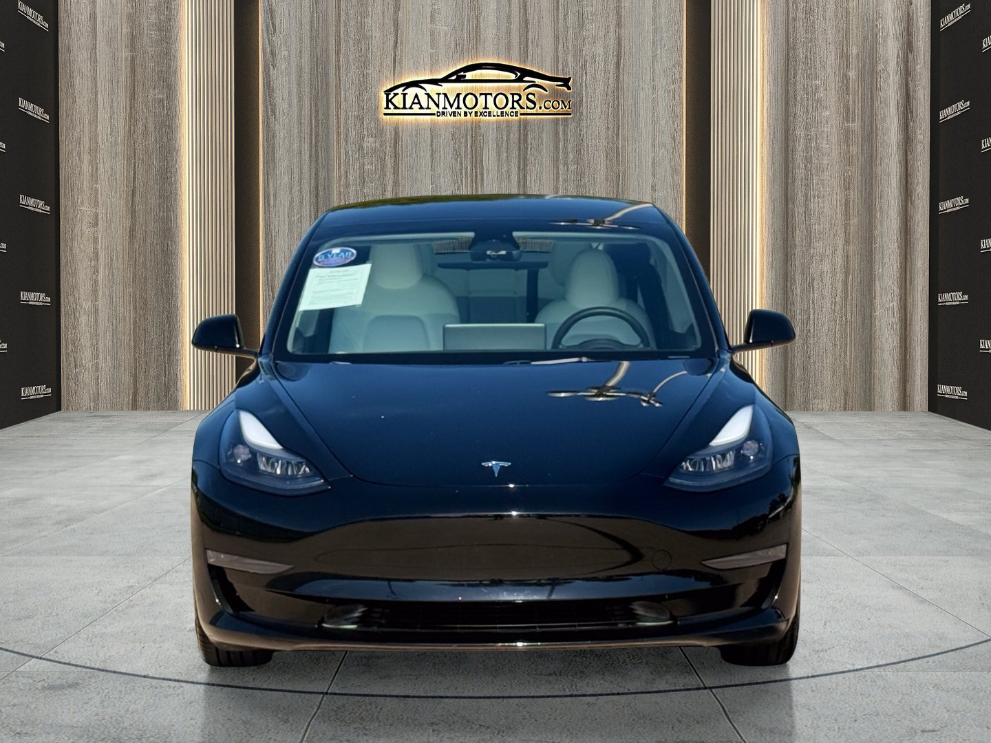 Used 2023 Tesla Model 3 Standard Range RWD image 2