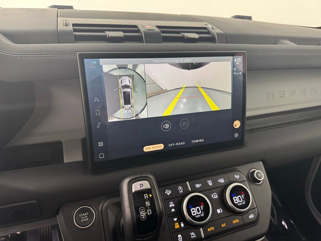 Used 2023 Land Rover Defender 130 SE image 14