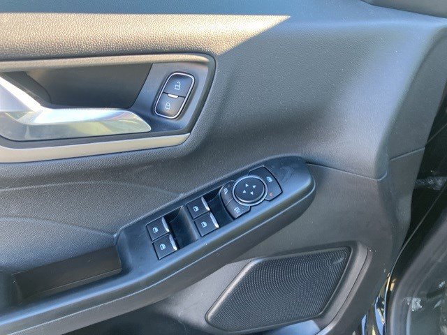 Used 2022 Ford Escape SEL image 10