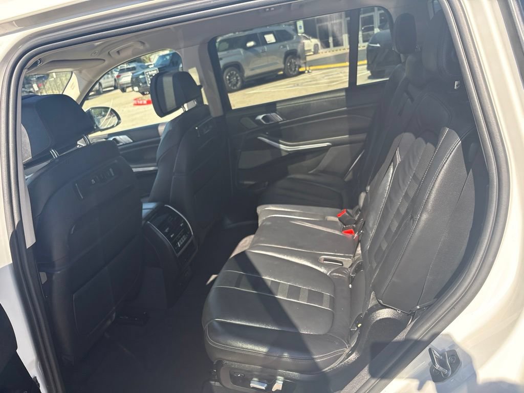 Used 2019 BMW X7 xDrive50i w/ Luxury Seating Package AWD/4WD image 20