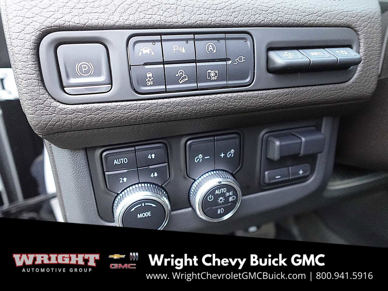 Used 2022 GMC Yukon Denali w/ Max Trailering Package image 15