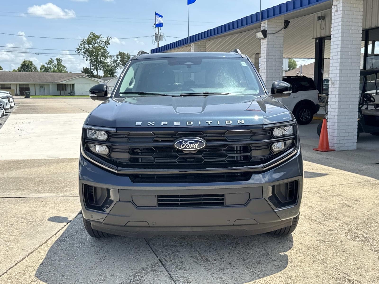 New 2026 Ford Expedition Active RWD image 2