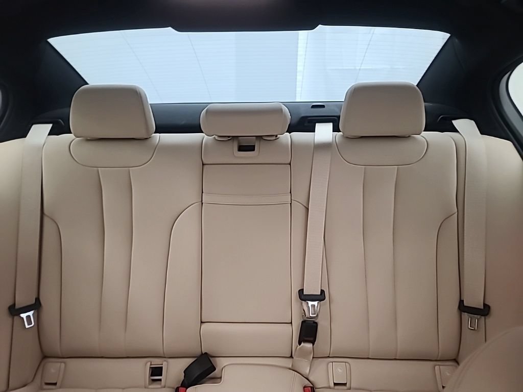Used 2020 BMW 530i RWD image 24