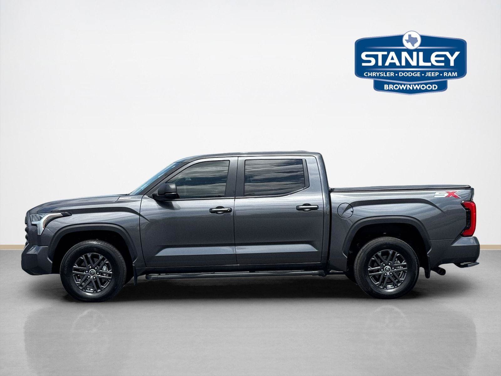 Used 2024 Toyota Tundra SR5 RWD image 4