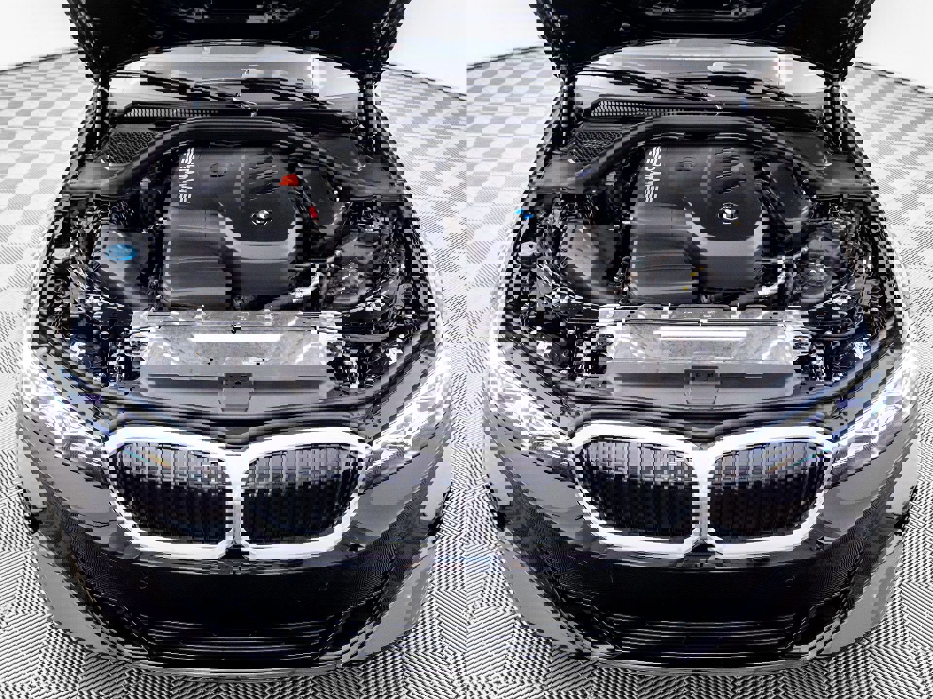 New 2025 BMW 330i xDrive Sedan w/ Convenience Package AWD/4WD image 28