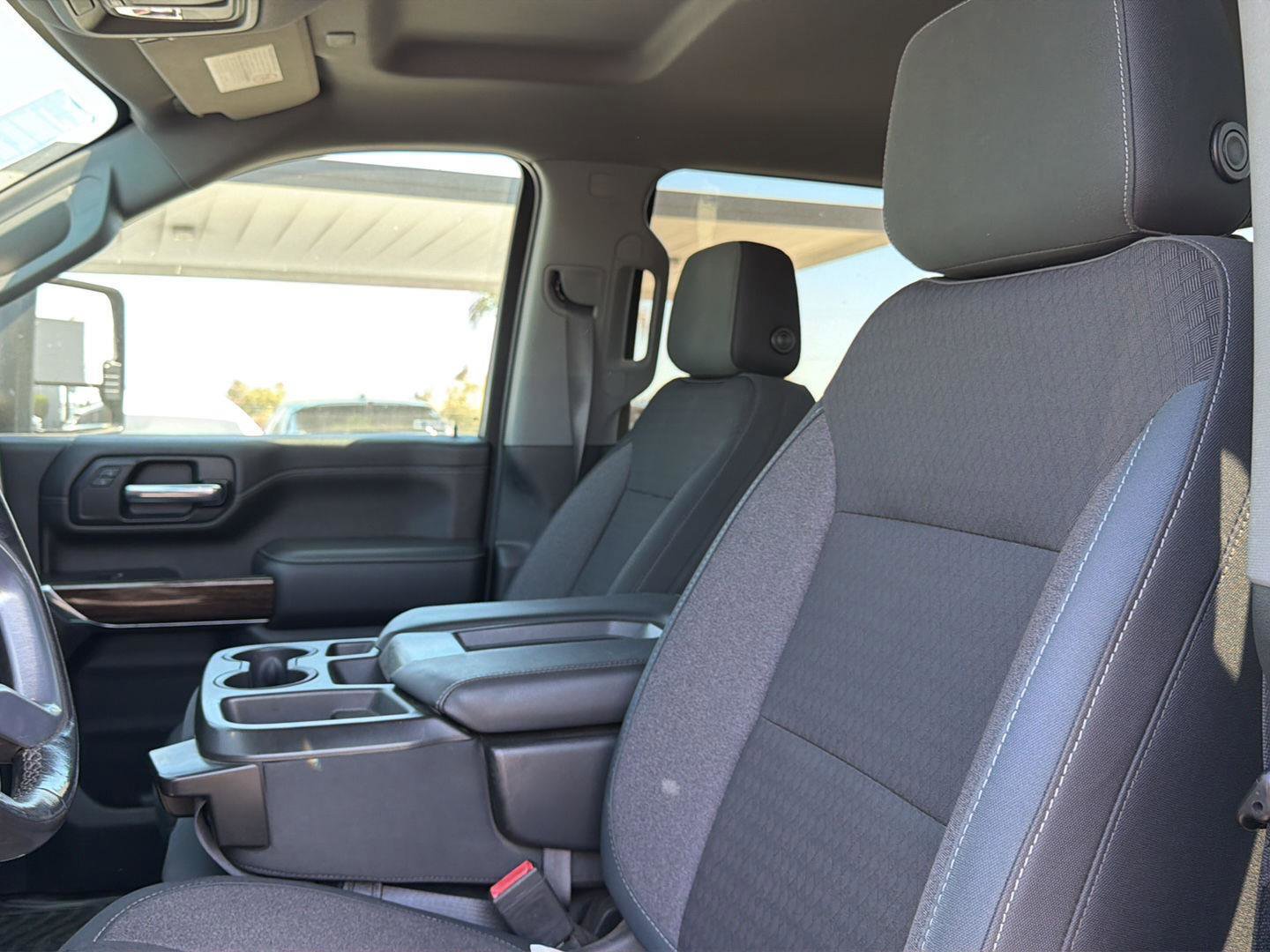 Used 2020 GMC Sierra 2500 SLE w/ SLE Value Package; image 6