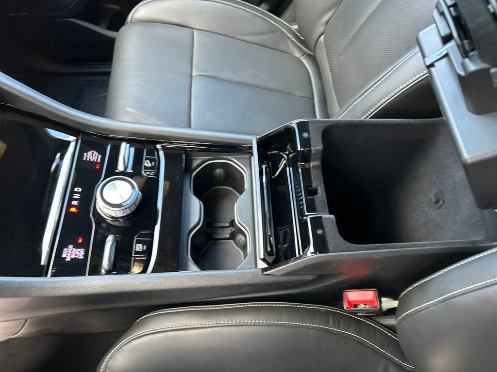 Used 2025 Jeep Grand Cherokee L Overland w/ Advanced Protech Group III image 19