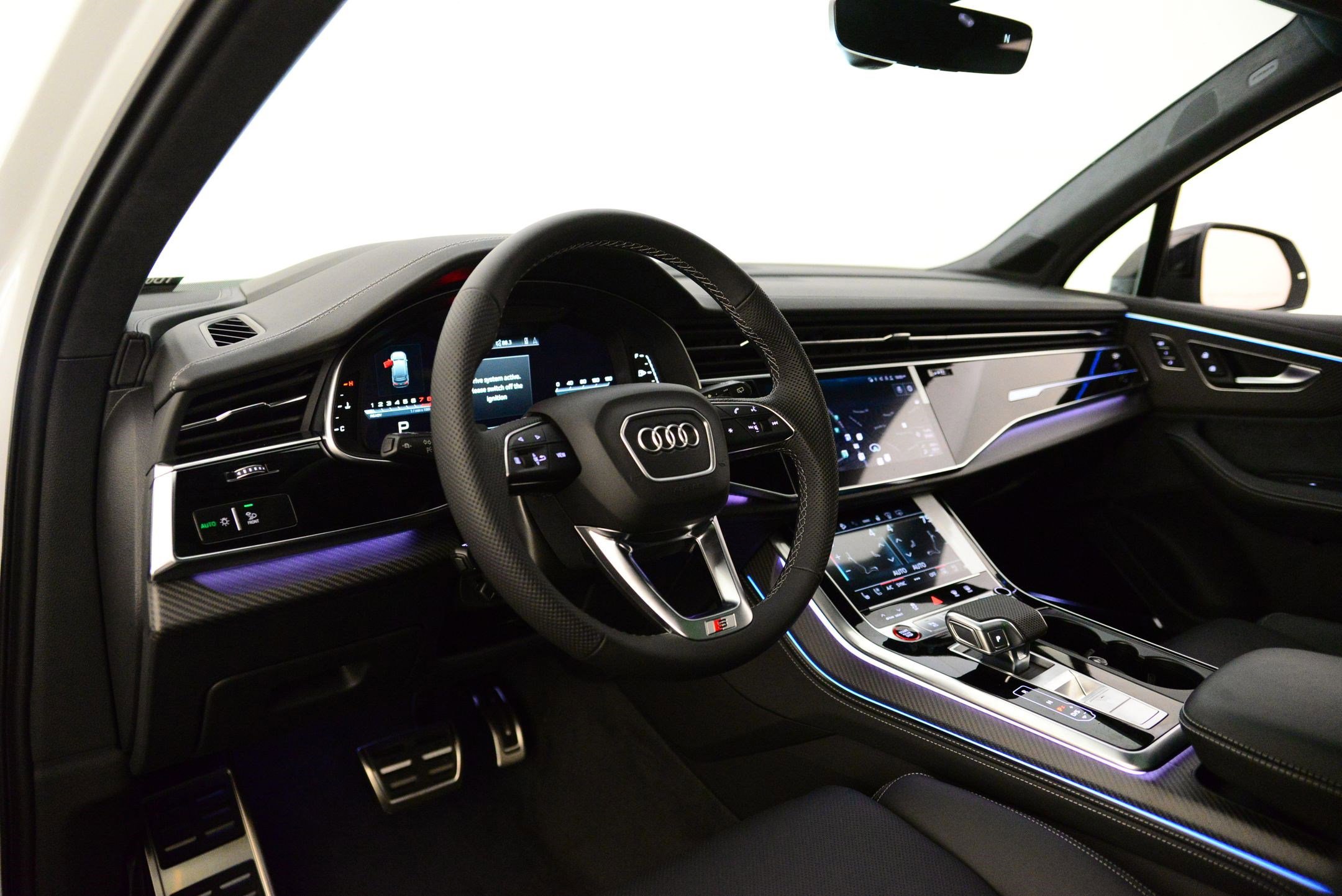 New 2026 Audi SQ7 Prestige image 3