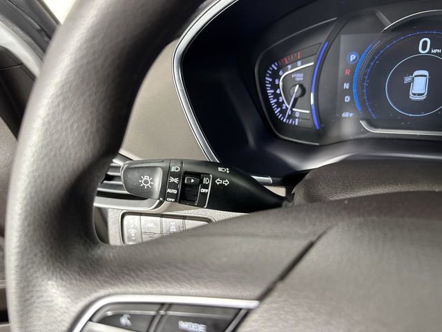 Used 2019 Hyundai Santa Fe SEL AWD/4WD image 15