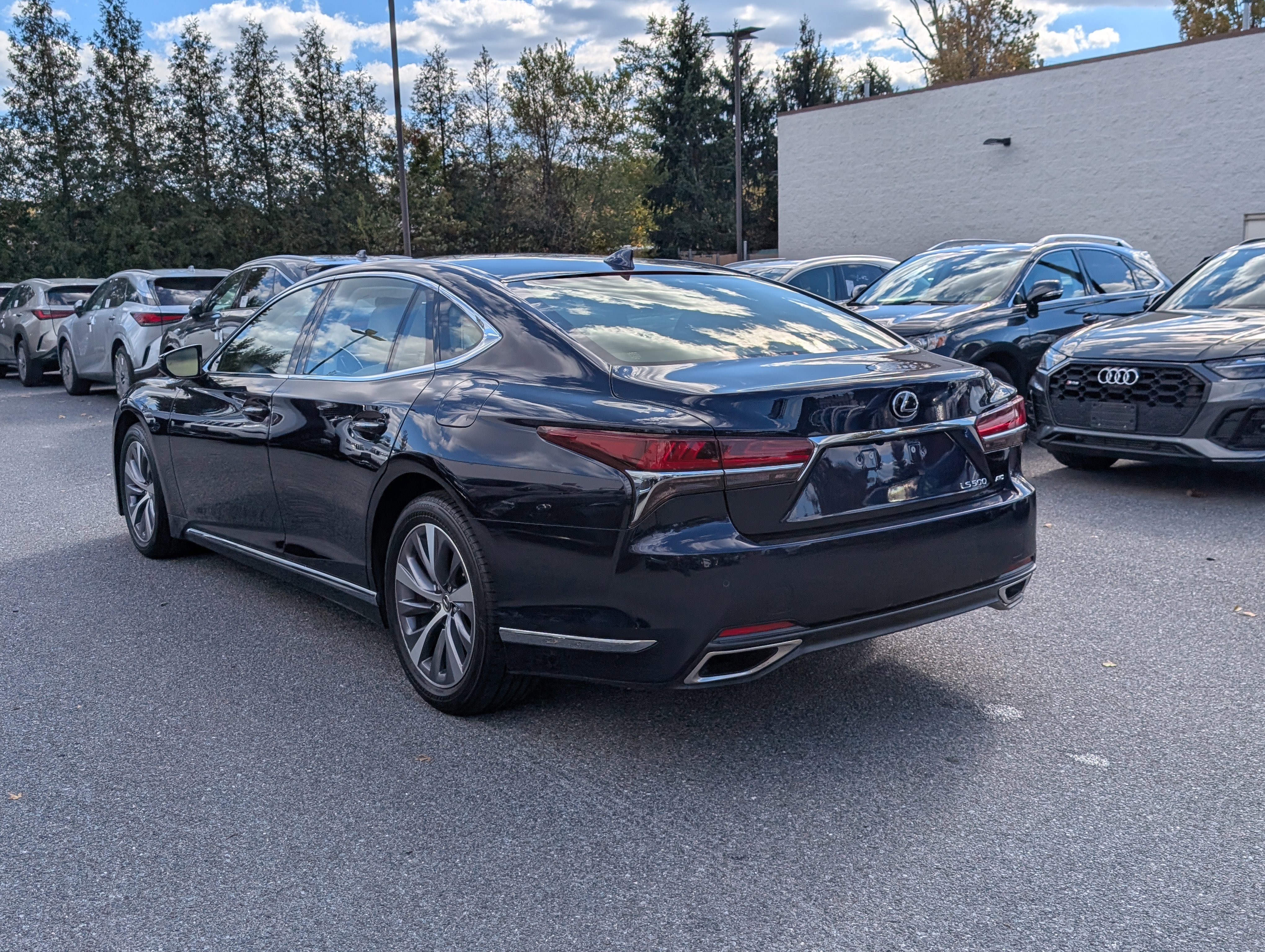Used 2019 Lexus LS 500 AWD image 5