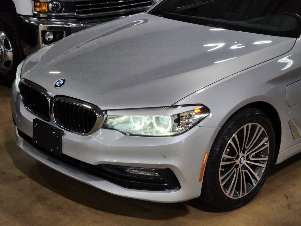 Used 2018 BMW 530e RWD image 14