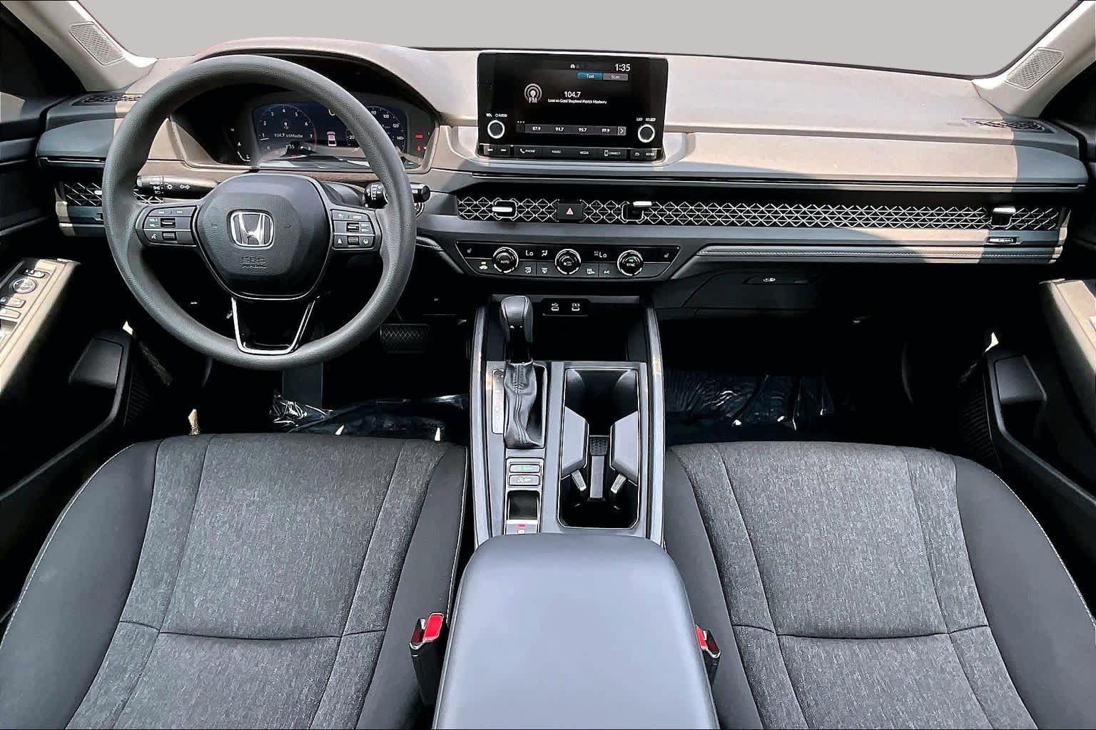 Used 2023 Honda Accord EX image 15