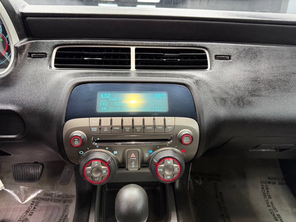 Used 2011 Chevrolet Camaro LT RWD image 24