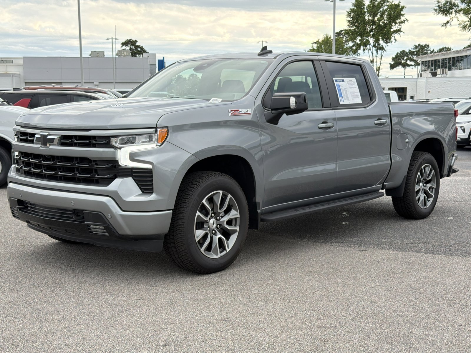 Used 2024 Chevrolet Silverado 1500 RST AWD/4WD image 7